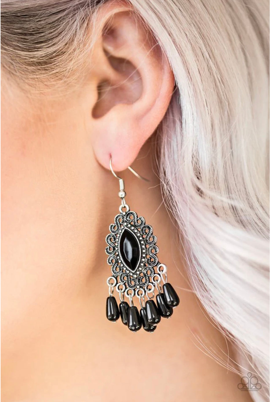 Private Villa - Black Earrings