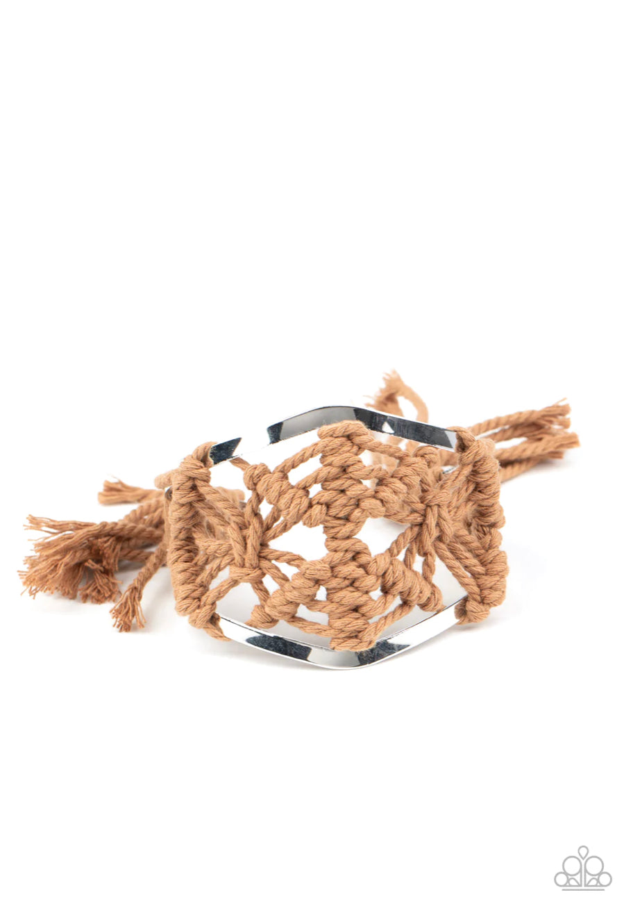 Macrame Mode - Brown Bracelet