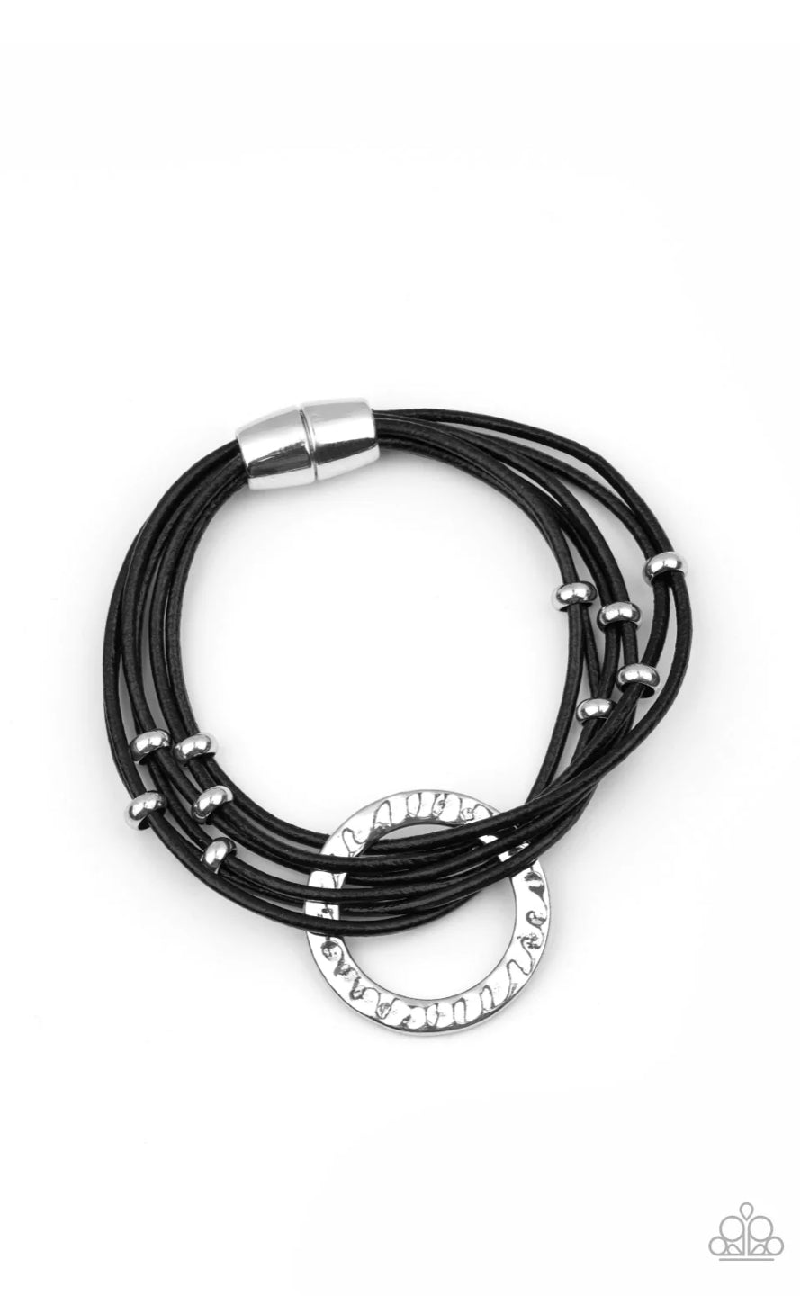 Magnetic Muse - Black Bracelet