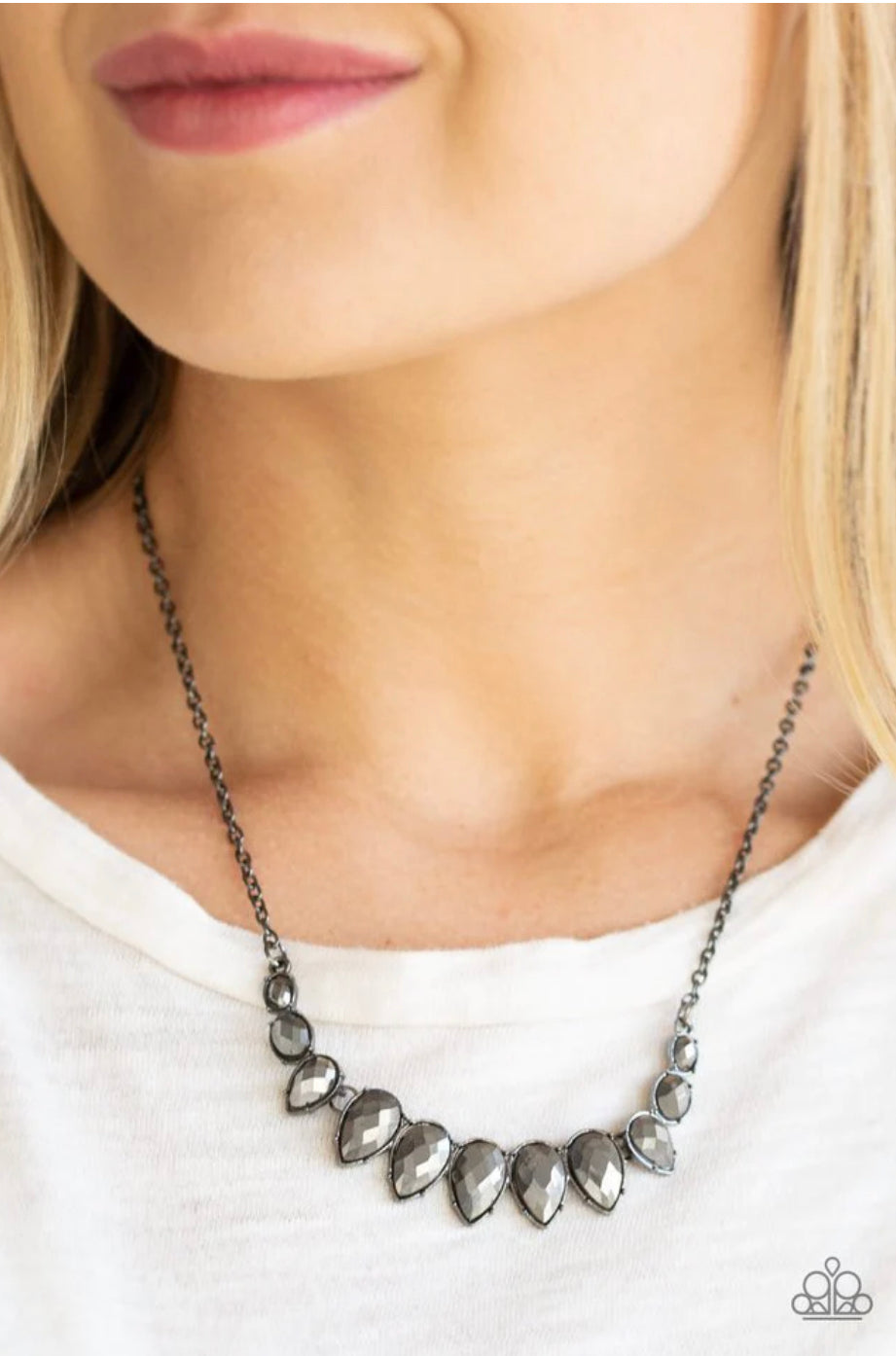 Street REGAL - Black Necklace